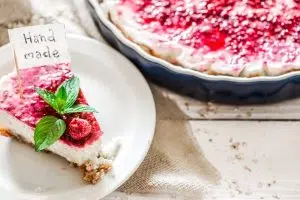 Preserving cheesecake freshness